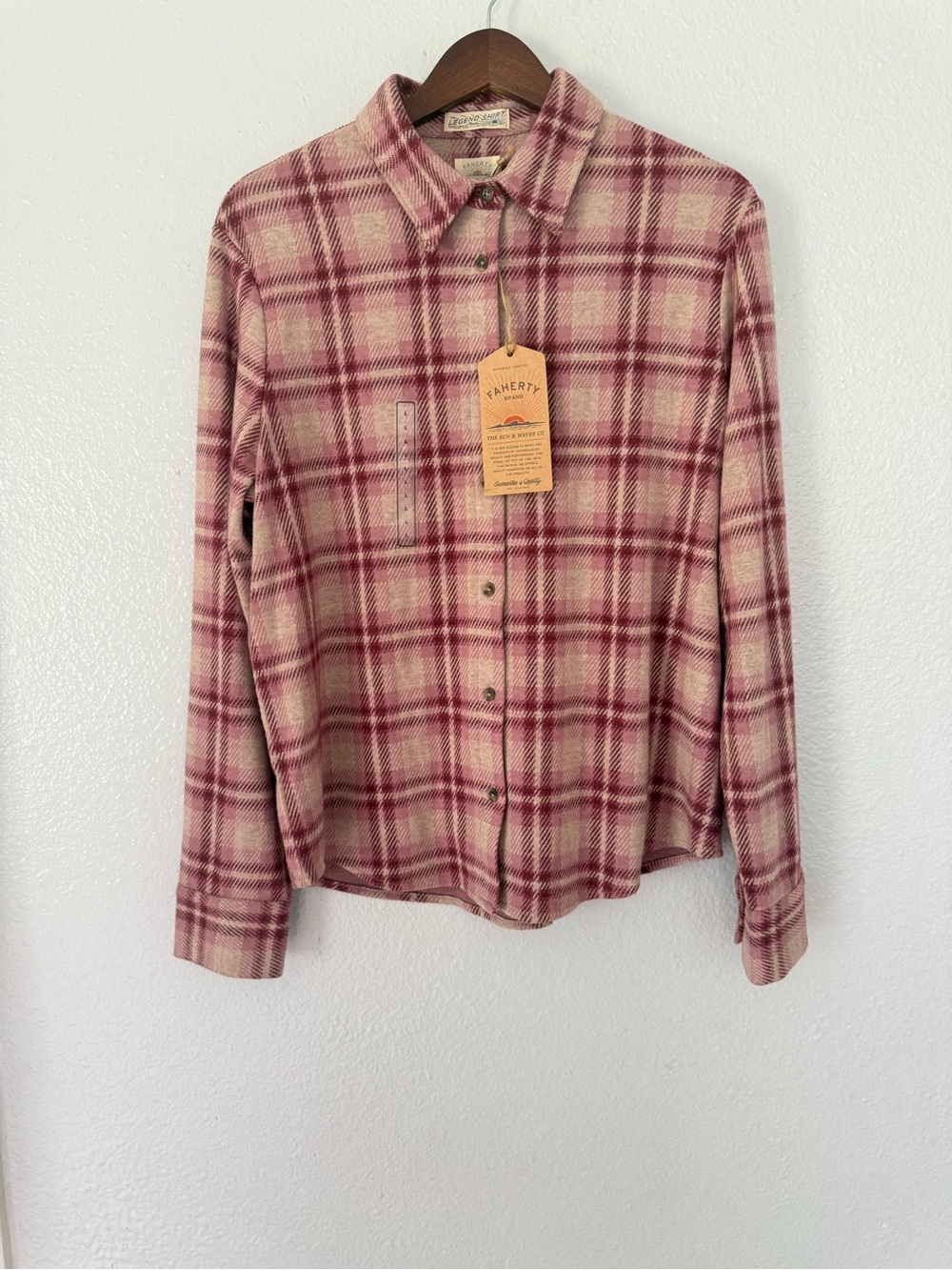 New Faherty Women’s The Legend Flannel Shirt Size: Large